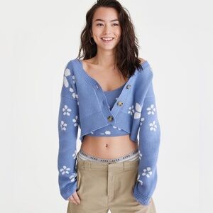 Aeropostale Sz. S Daisy mini cardigan in lavender with tortoise shell buttons